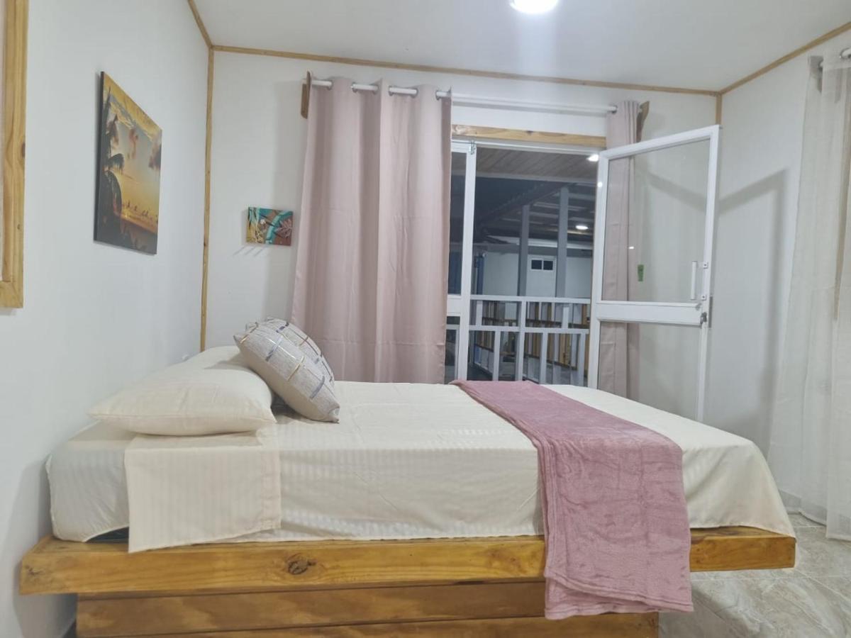 Posada Aleeny Providencia  外观 照片