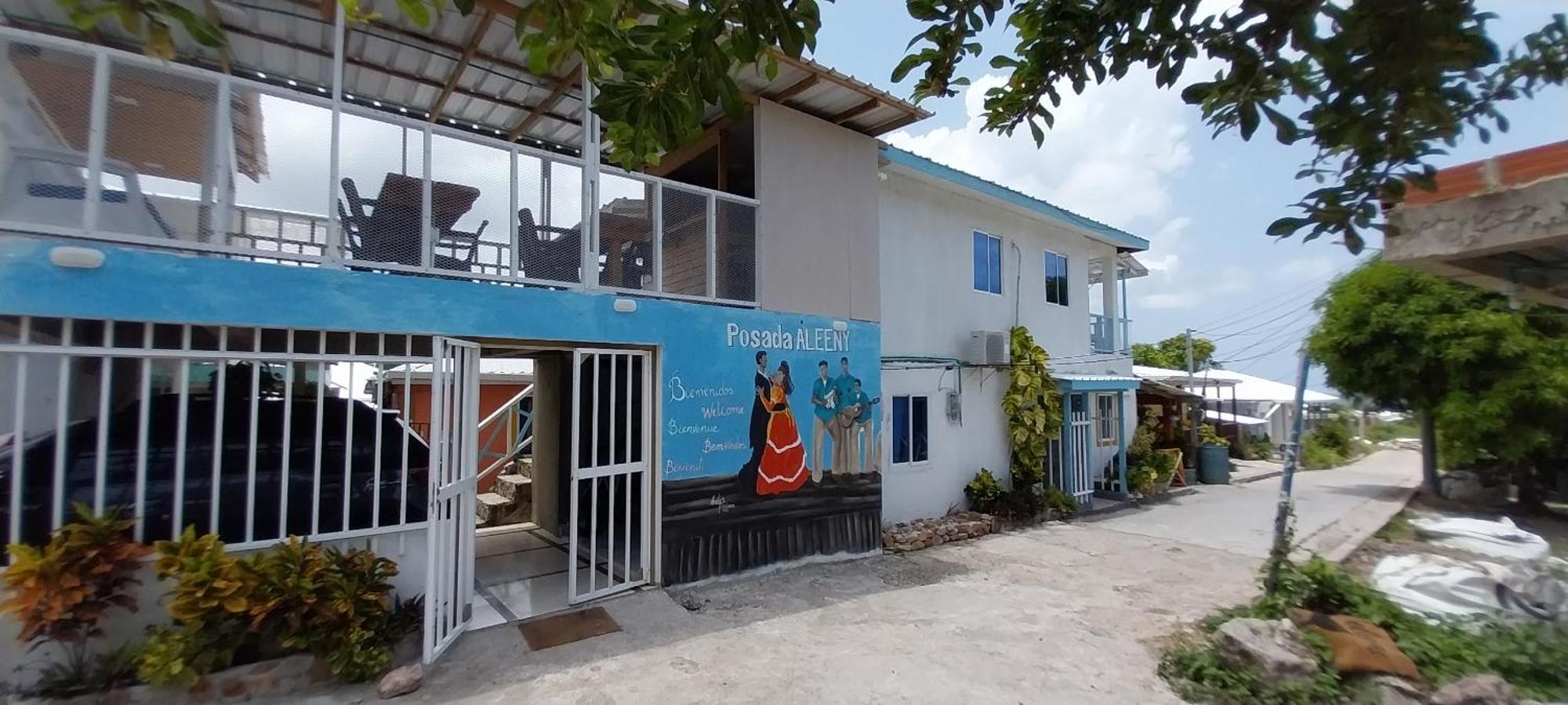 Posada Aleeny Providencia  外观 照片