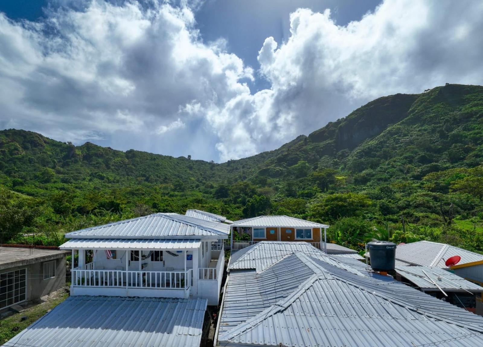 Posada Aleeny Providencia  外观 照片
