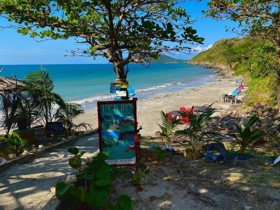 Posada Aleeny Providencia  外观 照片